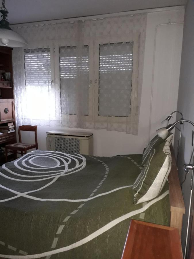 Annika Apartman Eger Bagian luar foto